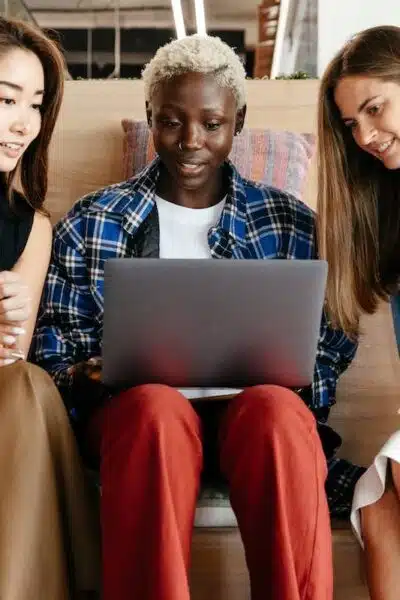 Les nouvelles orientations dans le domaine de la formation professionnelle